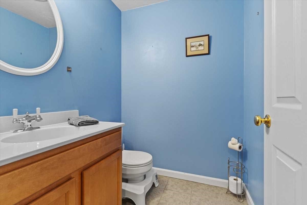 16 Alden Dr # 16