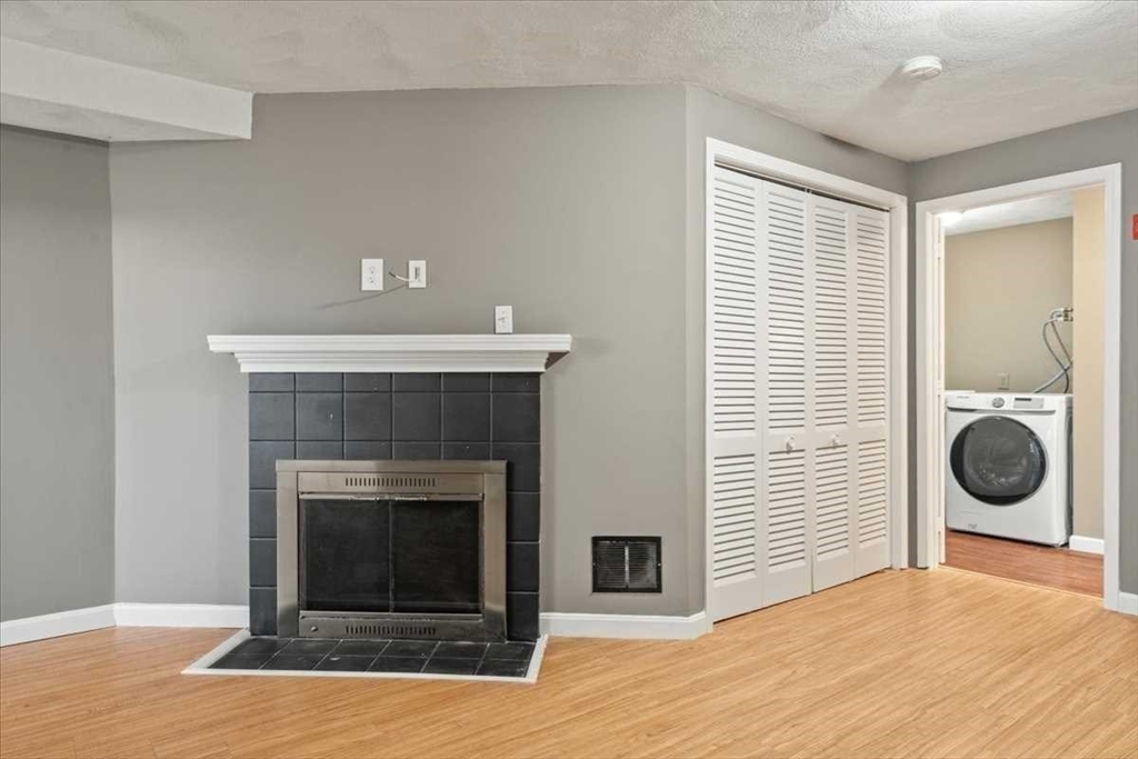 26 Sterling Ln # 26