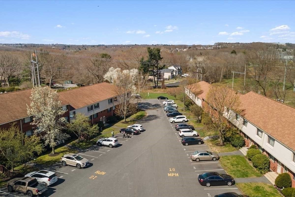26 Sterling Ln # 26