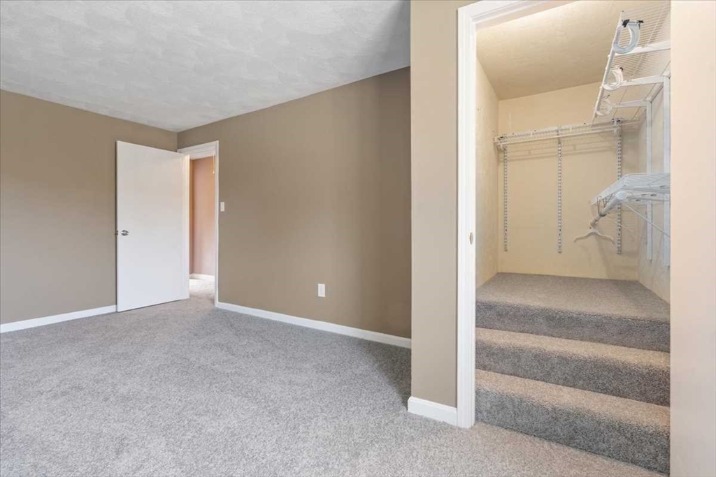 26 Sterling Ln # 26