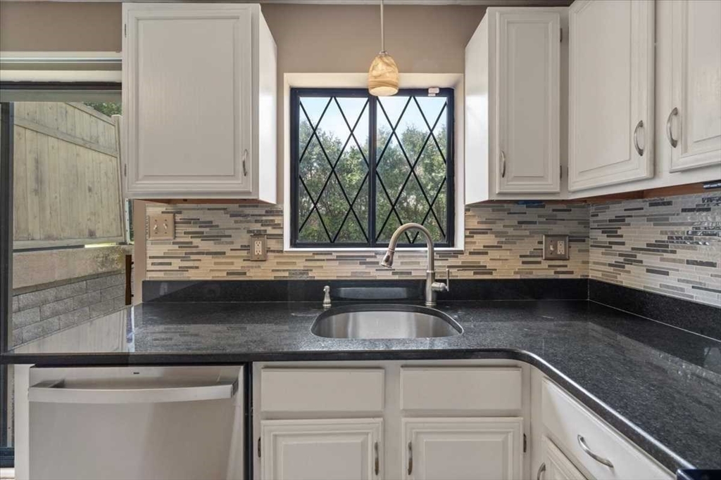26 Sterling Ln # 26