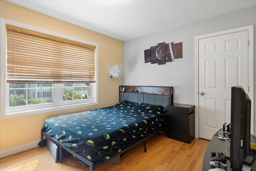 160 Brookside Dr