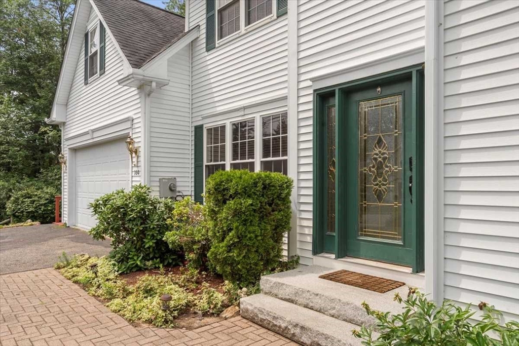 160 Brookside Dr
