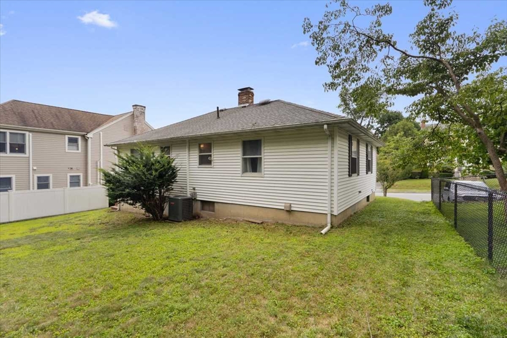 11 Dellwood Rd
