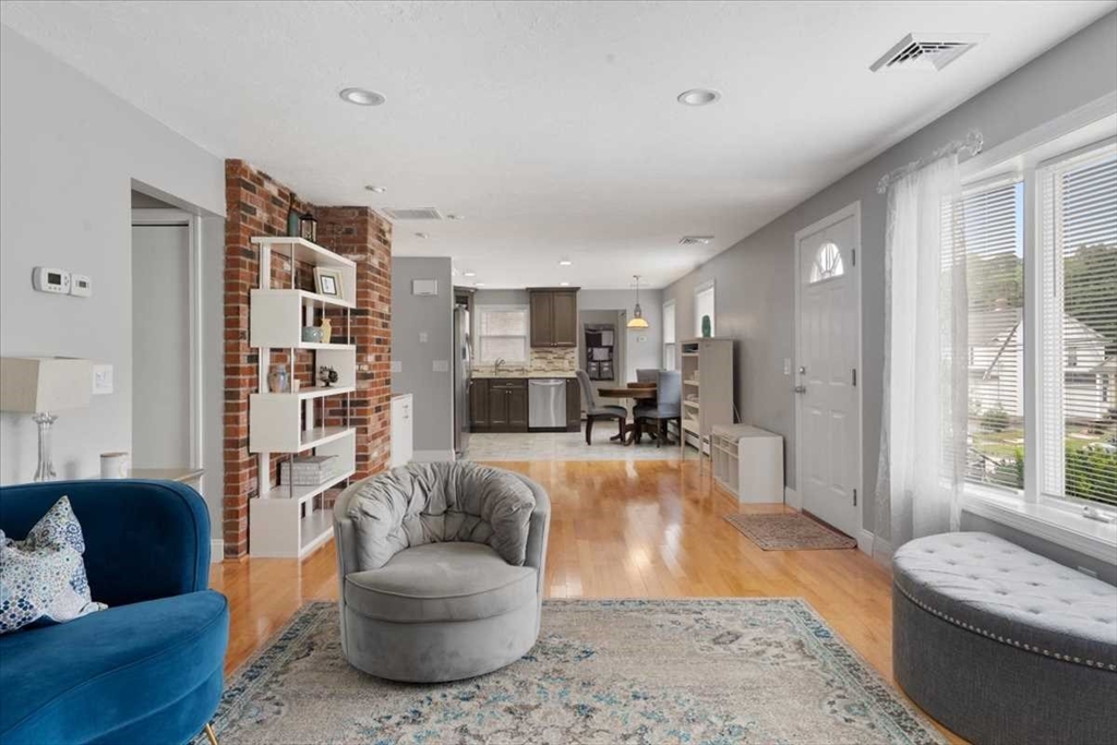 11 Dellwood Rd
