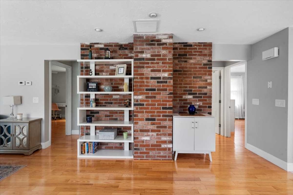 11 Dellwood Rd