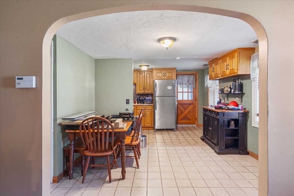 14 Elbridge Rd