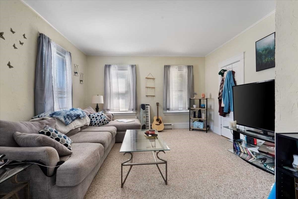 4 Clara St