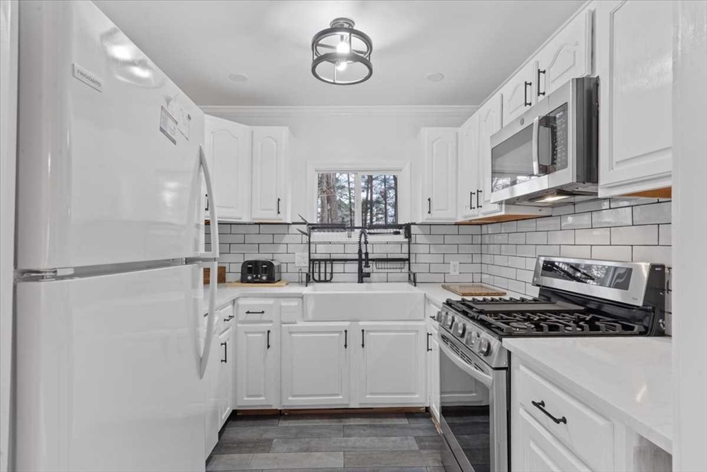151 Bridle Rd