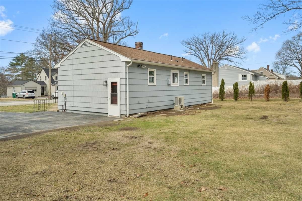 236 N Main St