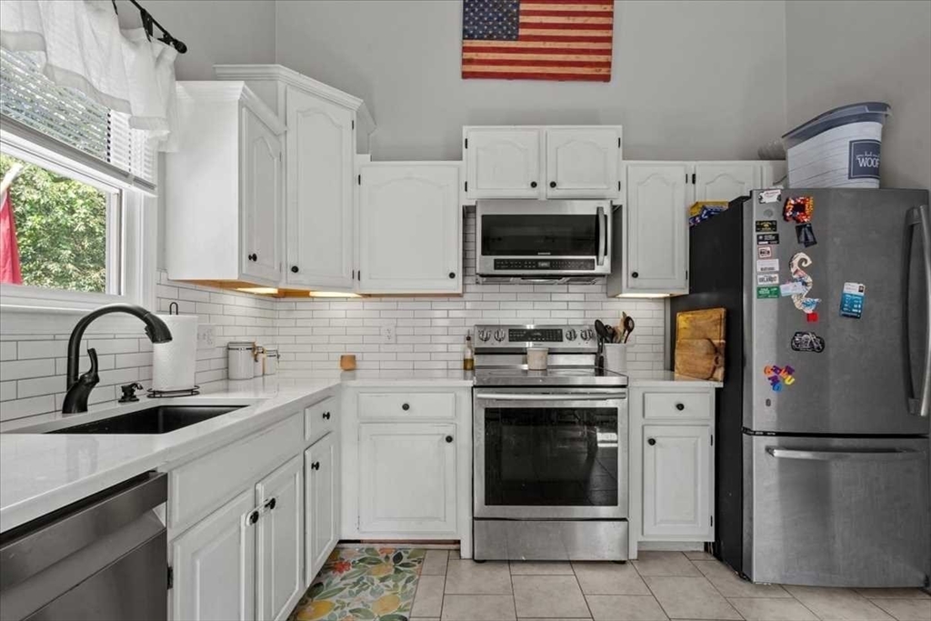 109 Buzzards Bay Dr