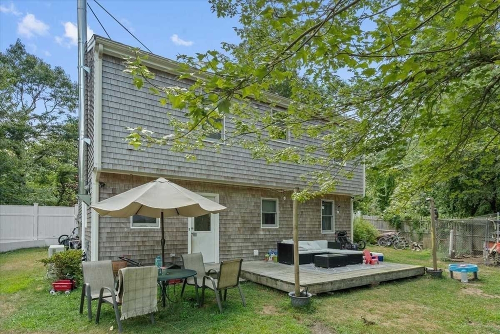 109 Buzzards Bay Dr
