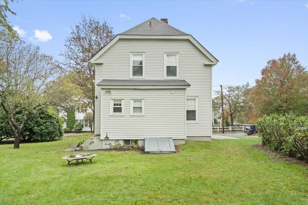 131 Main St