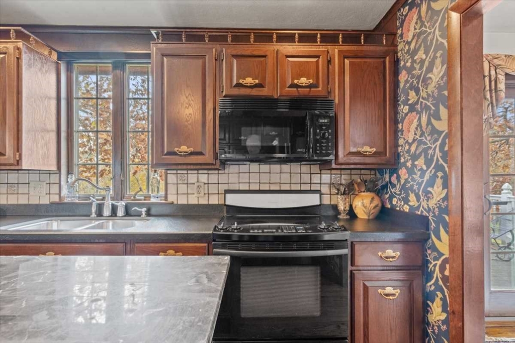 113 Indian Hill Rd