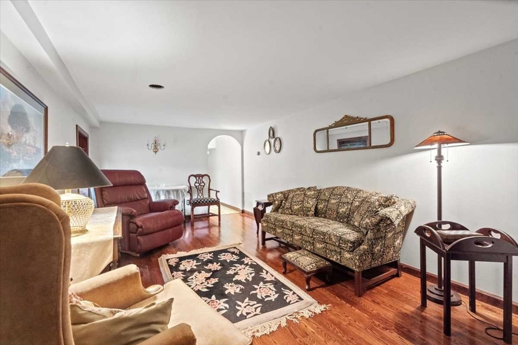 113 Indian Hill Rd