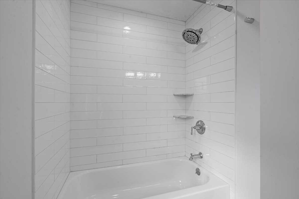 110 Lisa Ann Dr