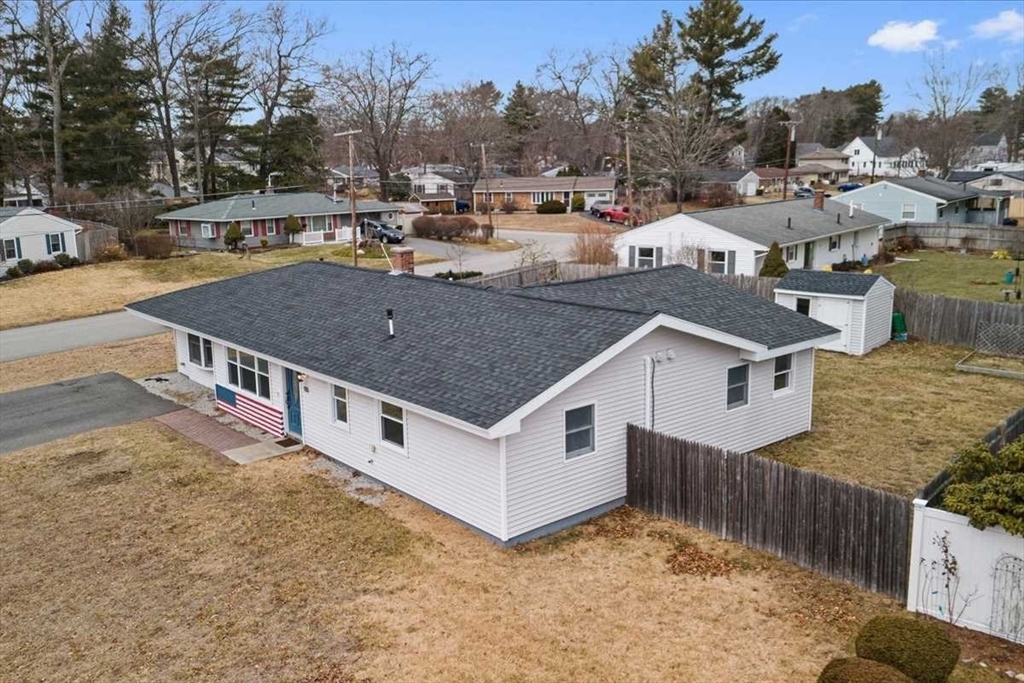 110 Lisa Ann Dr