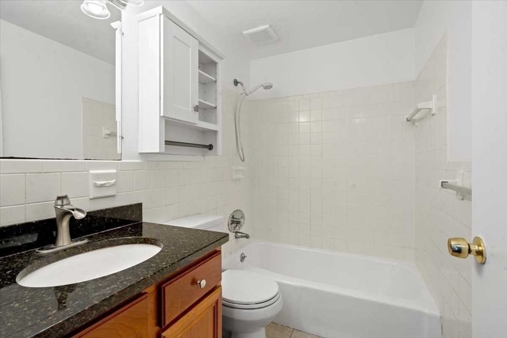 200 Manning St # 20A