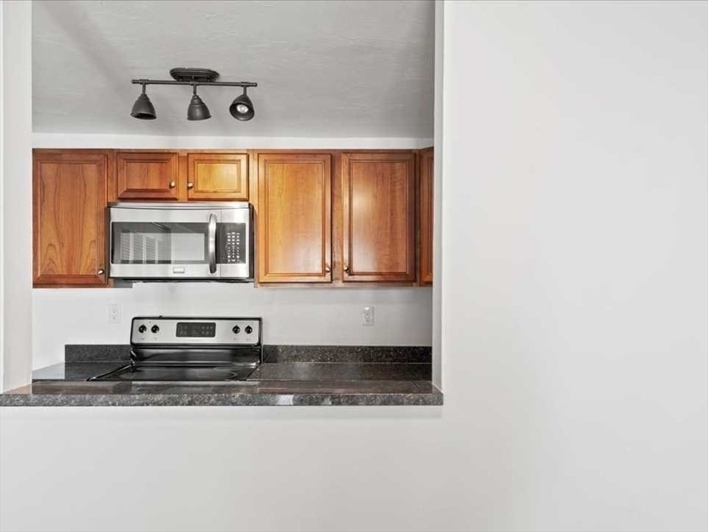 200 Manning St # 20A