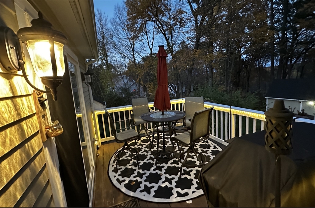 8 Wamsutta Ridge Dr.