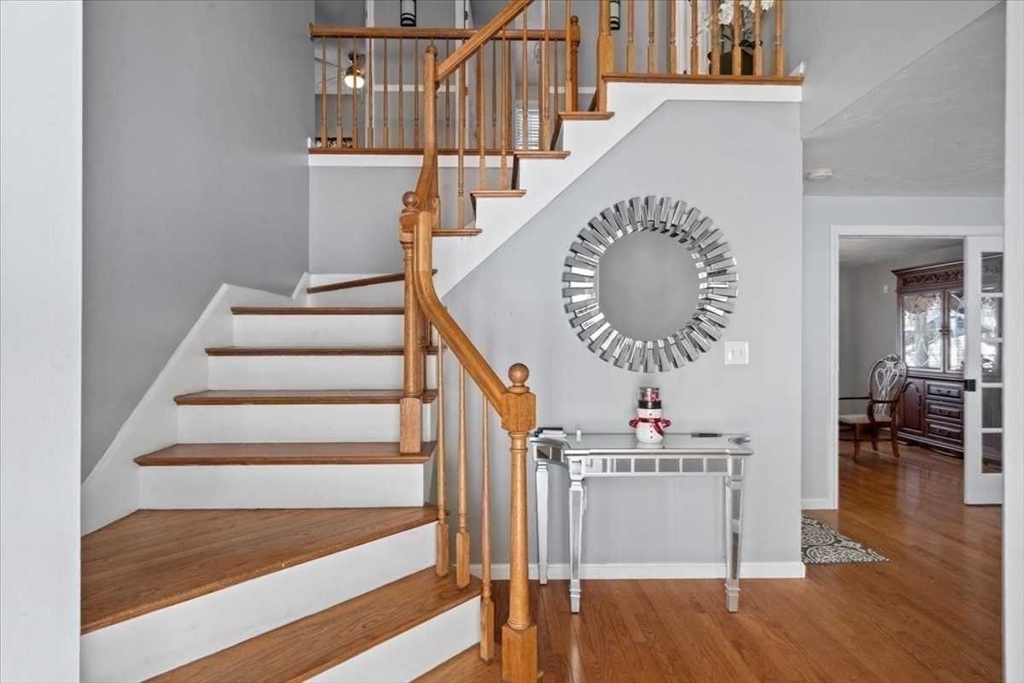 8 Wamsutta Ridge Dr.