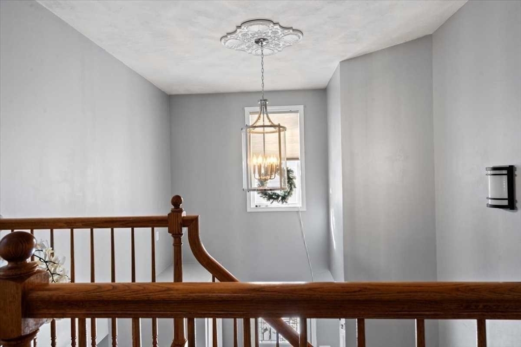 8 Wamsutta Ridge Dr.