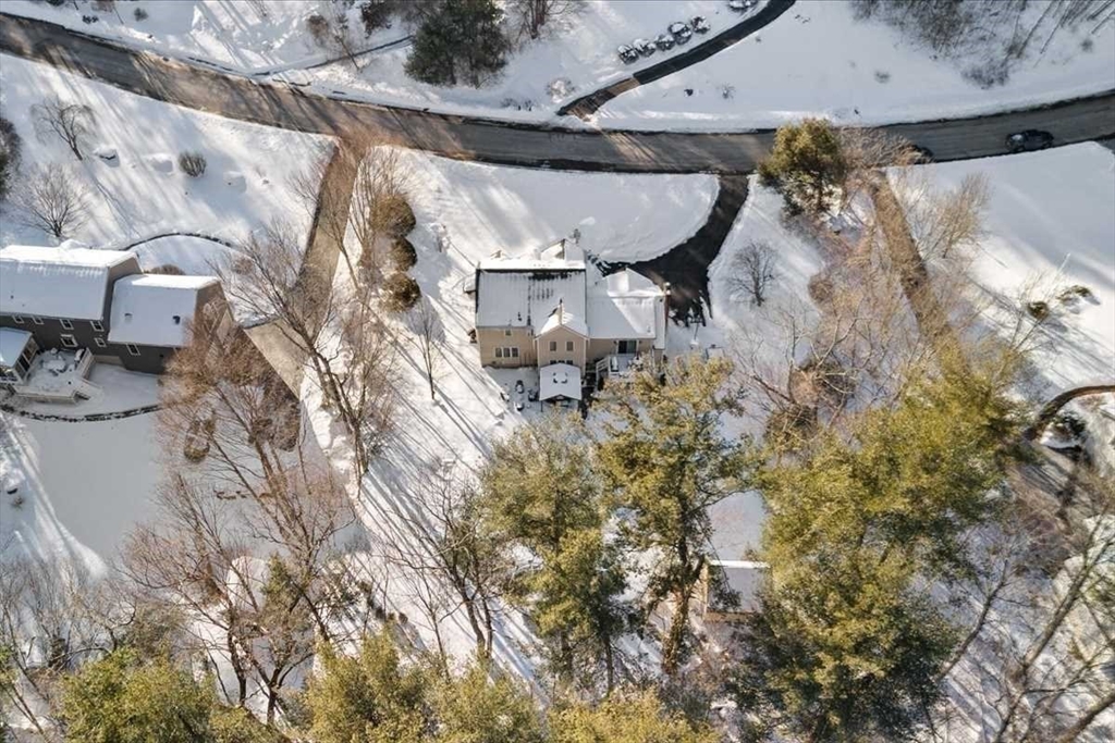 8 Wamsutta Ridge Dr.