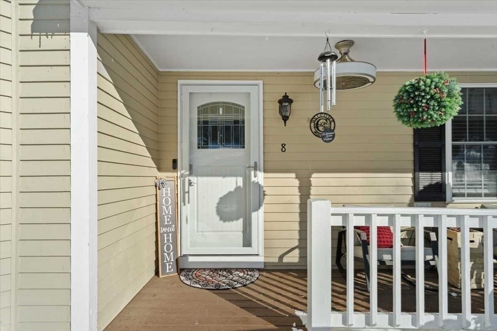 8 Wamsutta Ridge Dr.