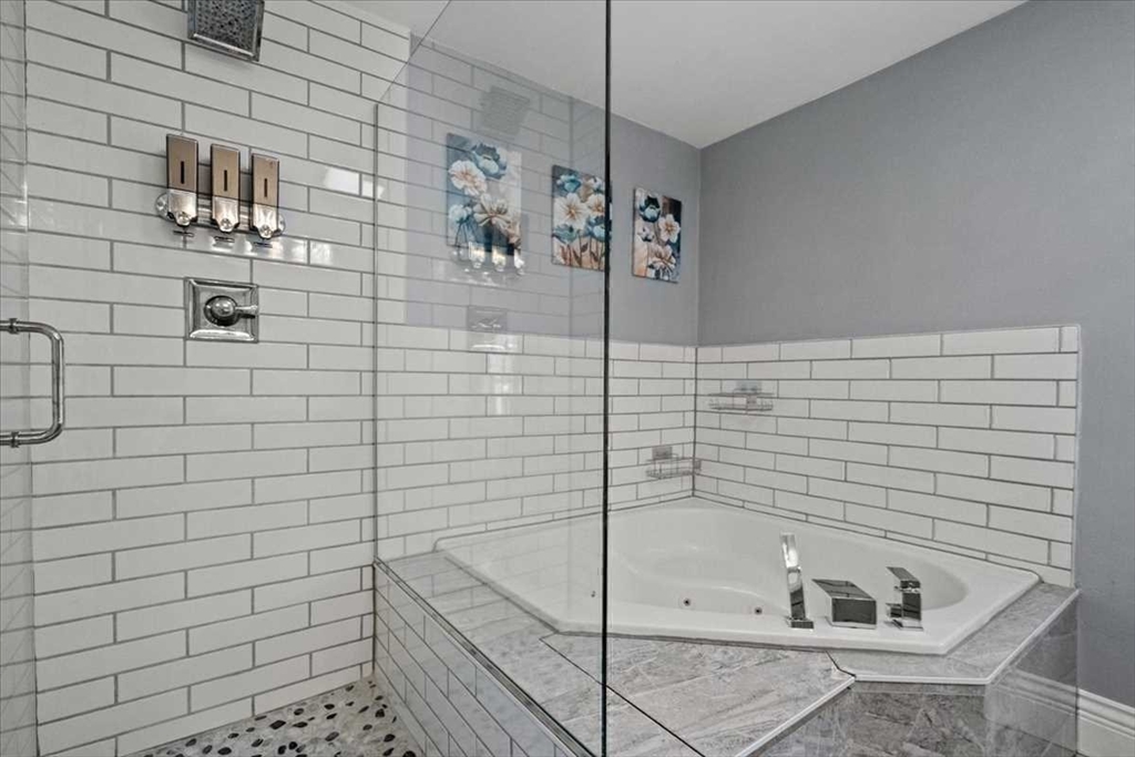 522 Grove