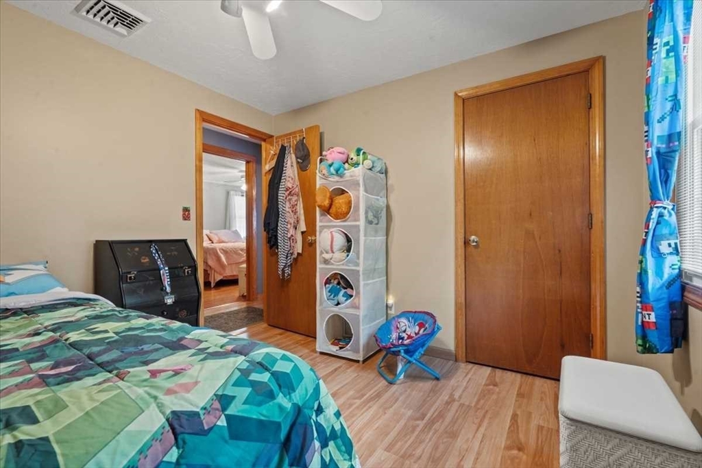 11 Dunkirk Ave