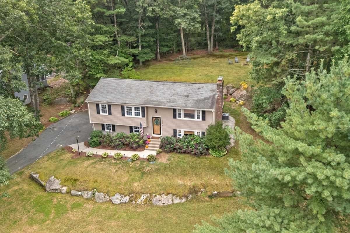 120 Ivy Lane