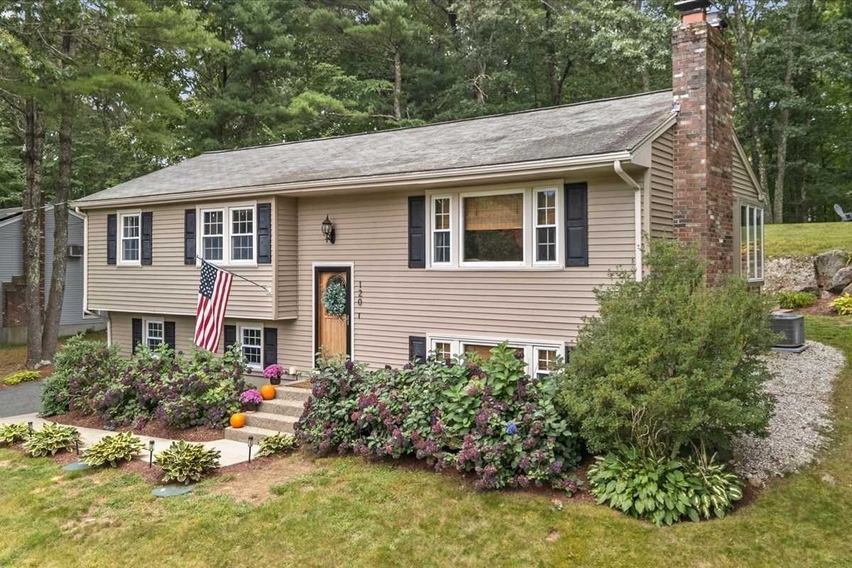 120 Ivy Lane