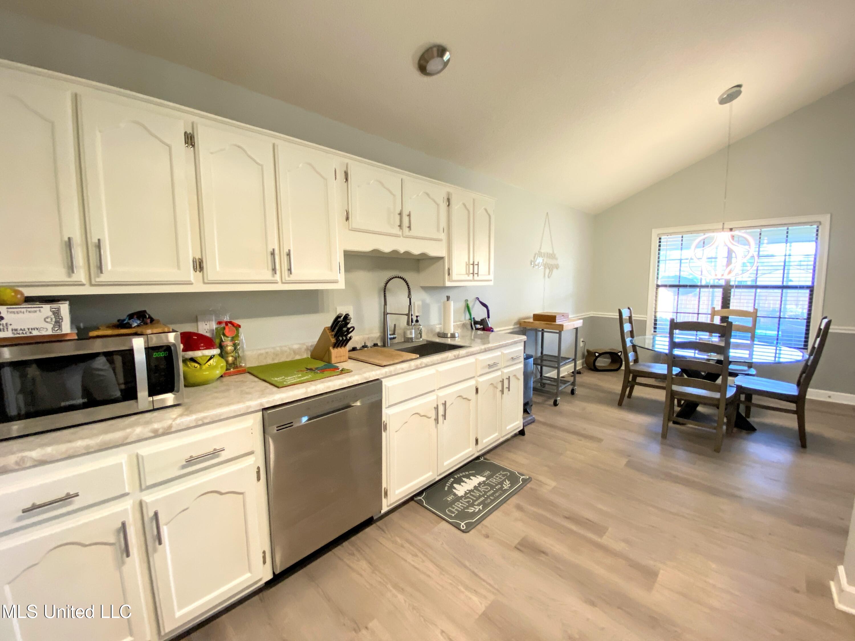 1103 Charstone Drive