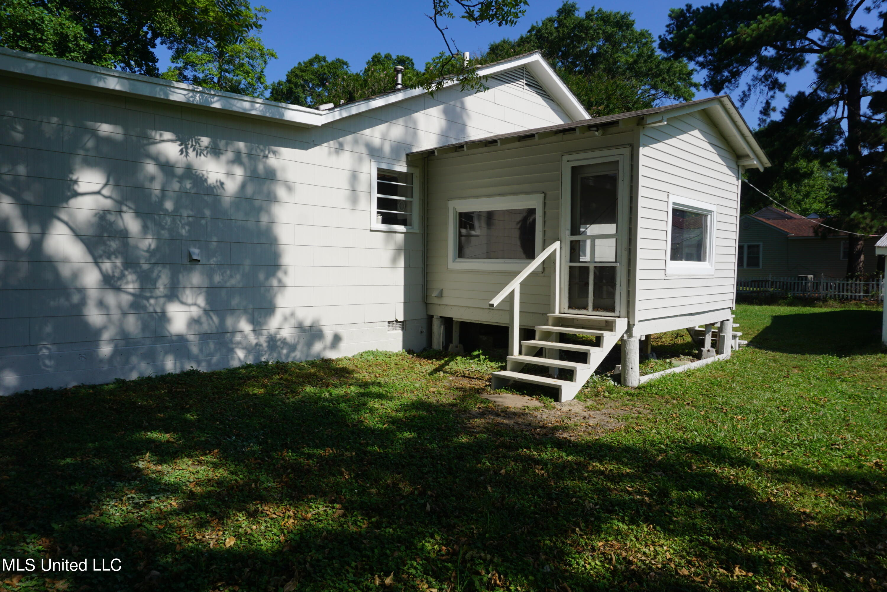 329 N Heard Street Street