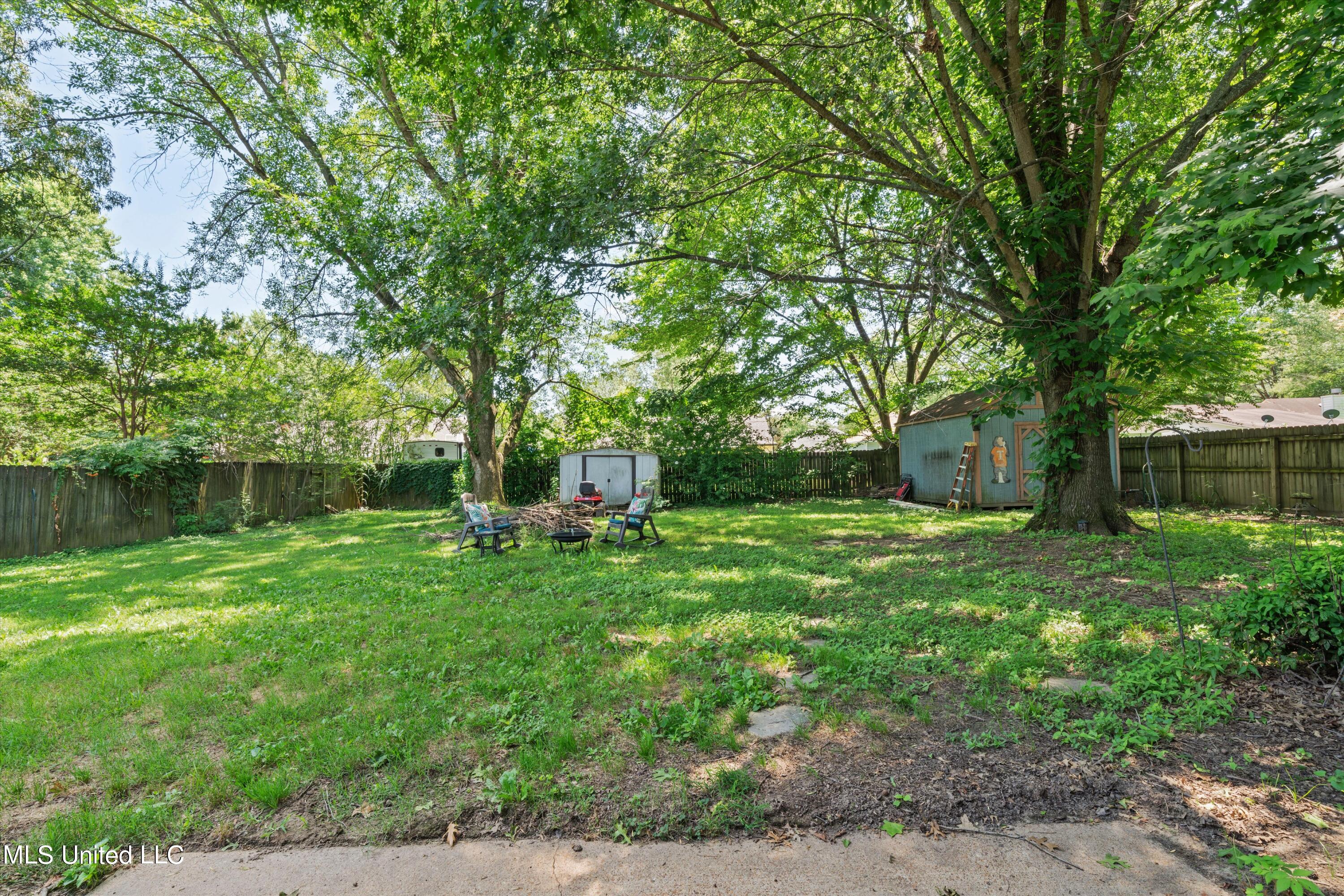 6915 Slash Pine Drive