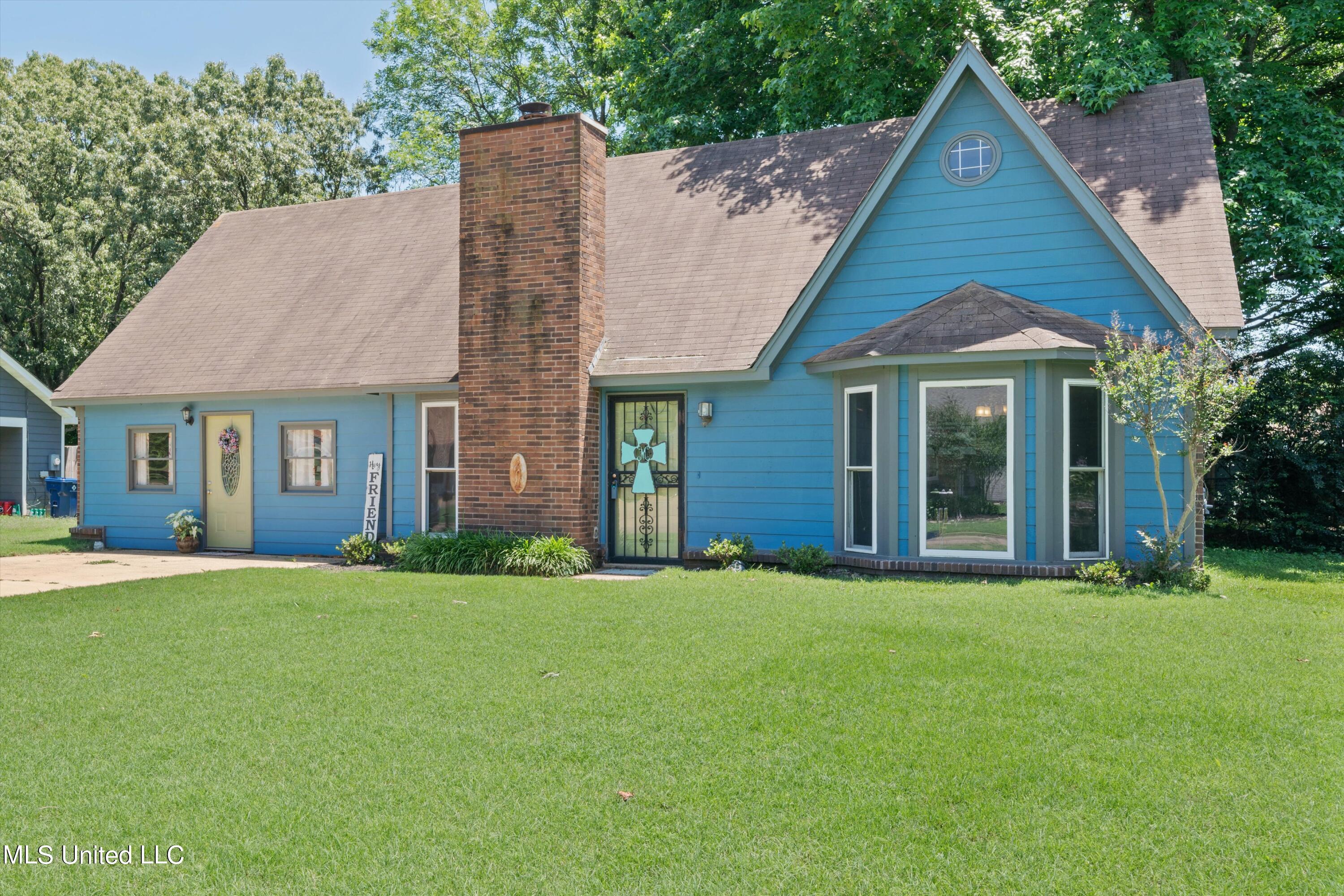 6915 Slash Pine Drive