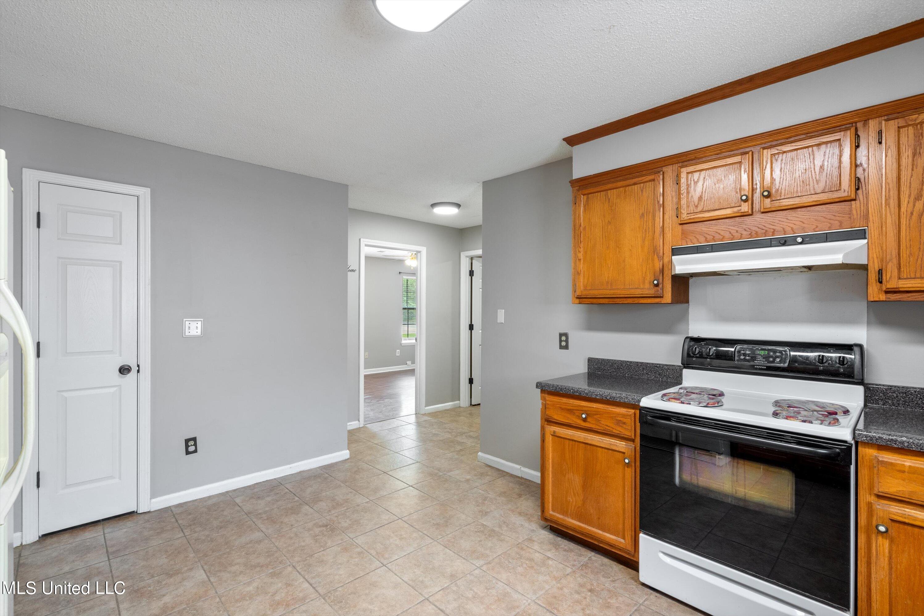 212 Circle Gate Drive