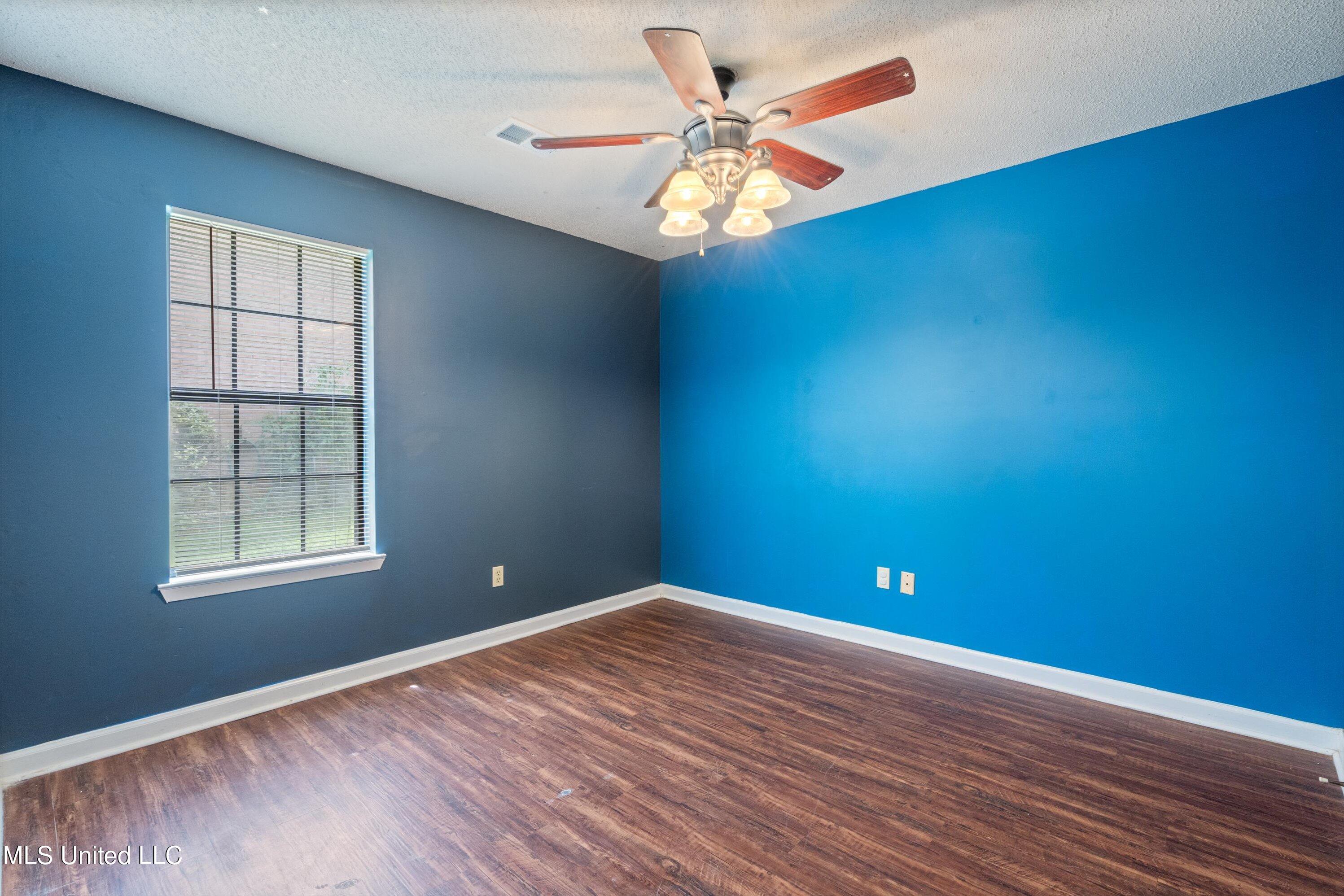 212 Circle Gate Drive