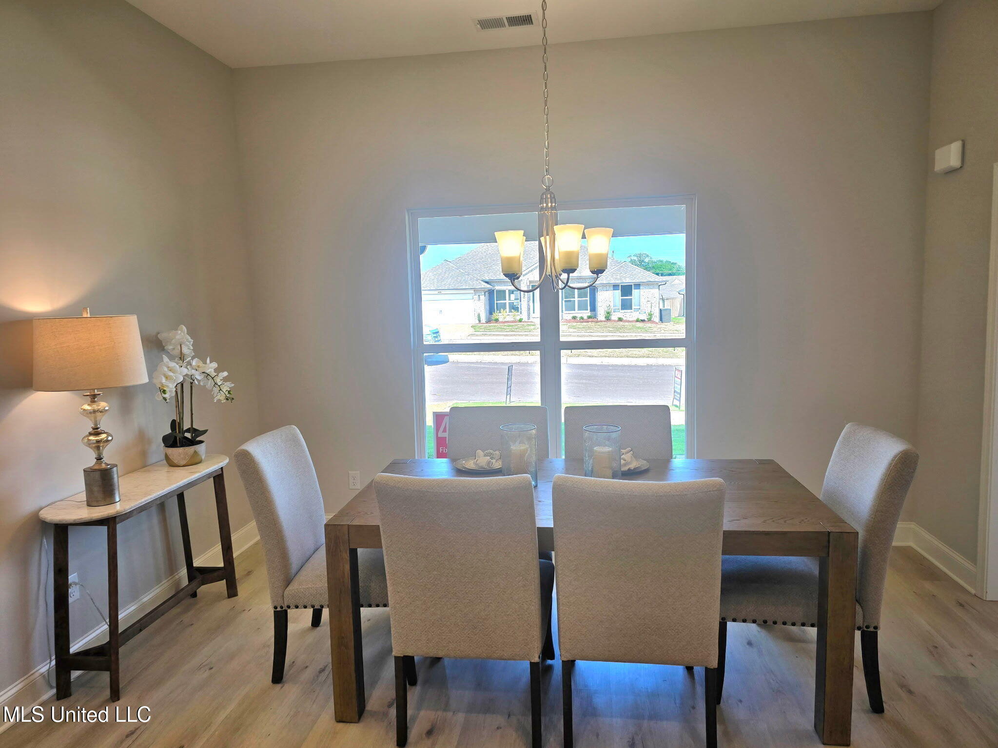 3493 Jaguar Boulevard