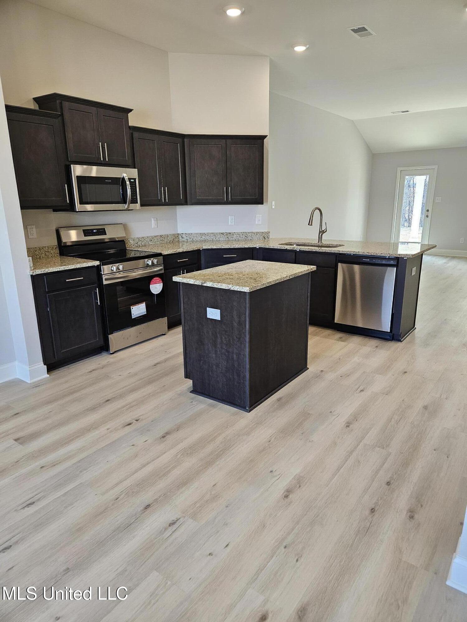 3493 Jaguar Boulevard