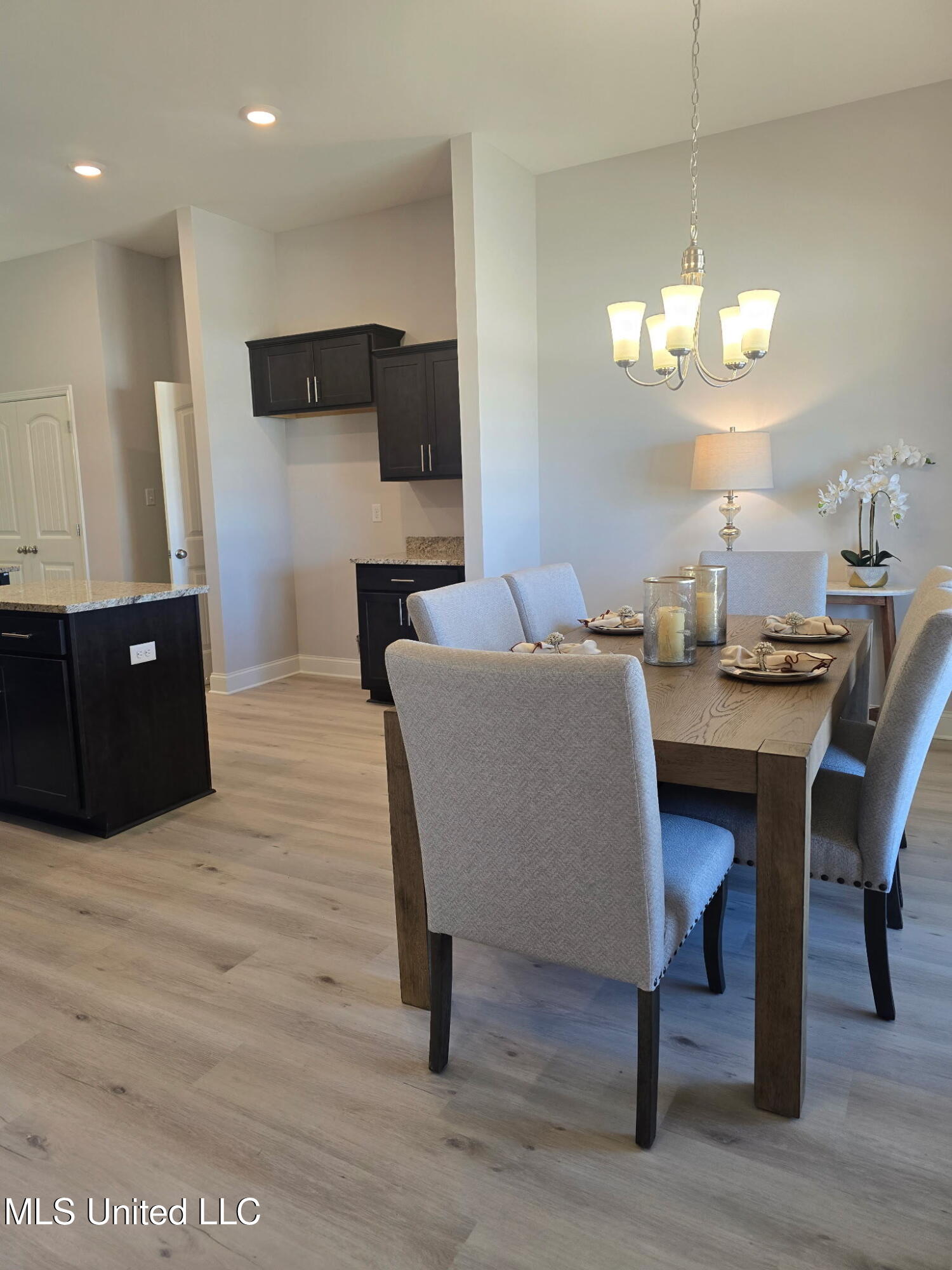 3493 Jaguar Boulevard