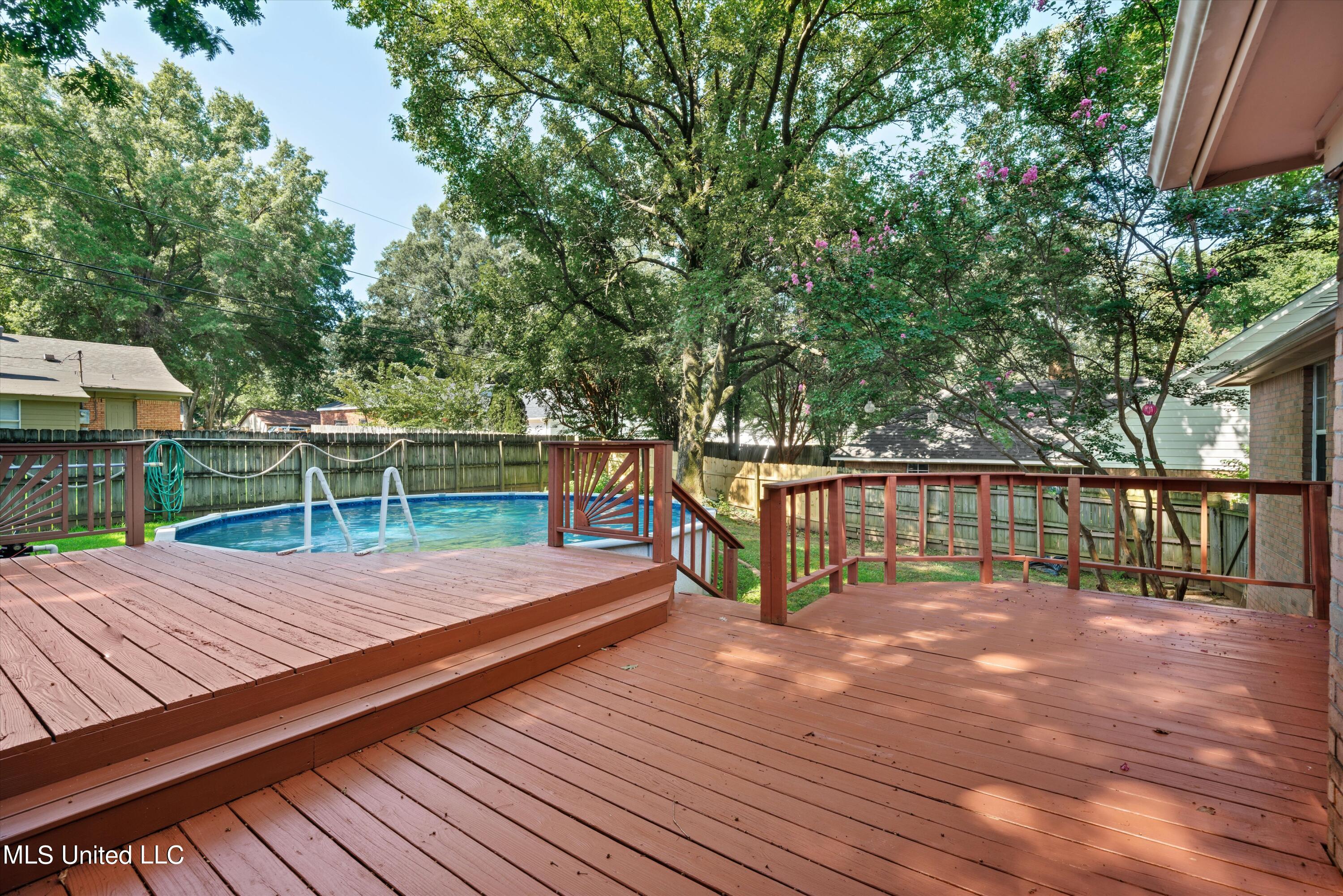 1211 S Carriage Drive