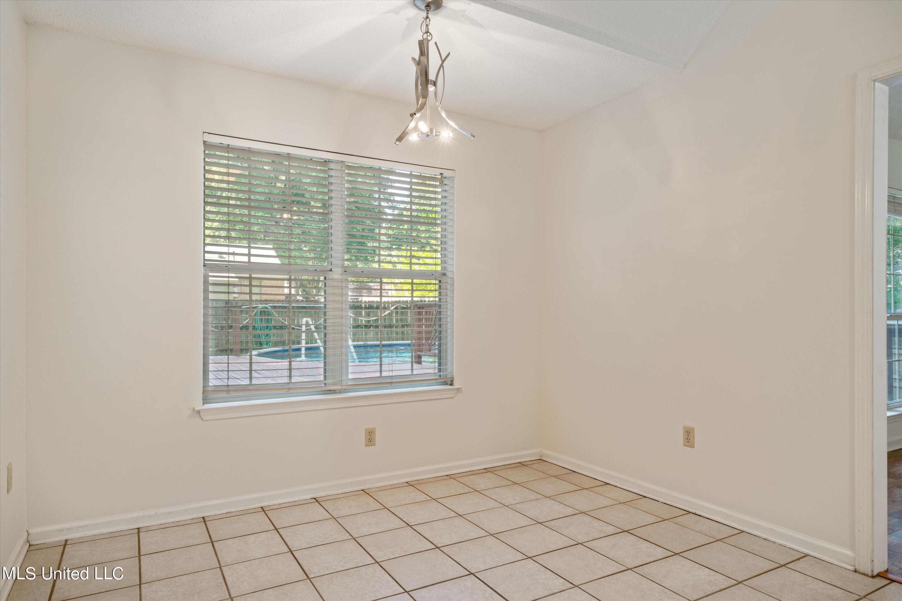 1211 S Carriage Drive