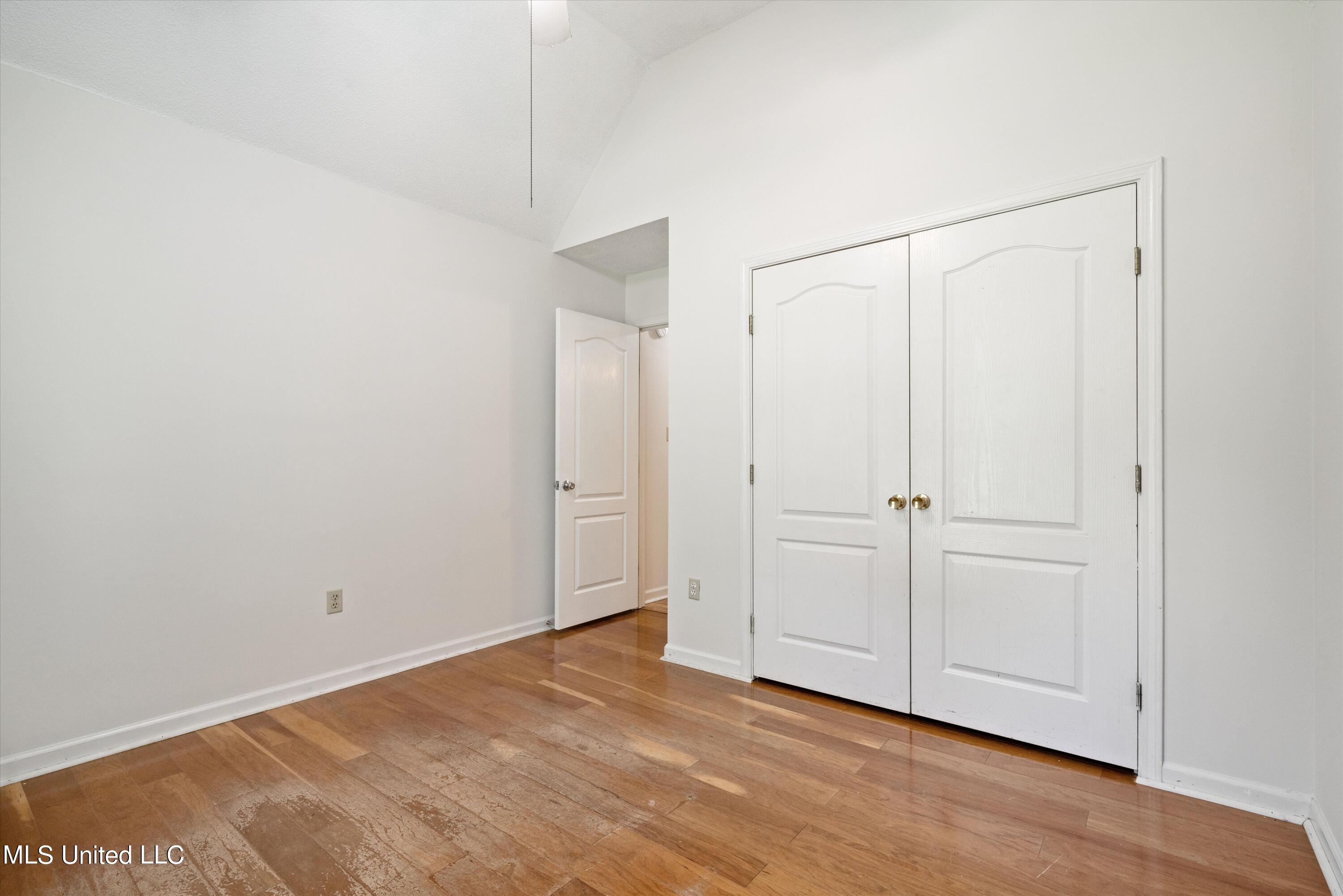 1211 S Carriage Drive