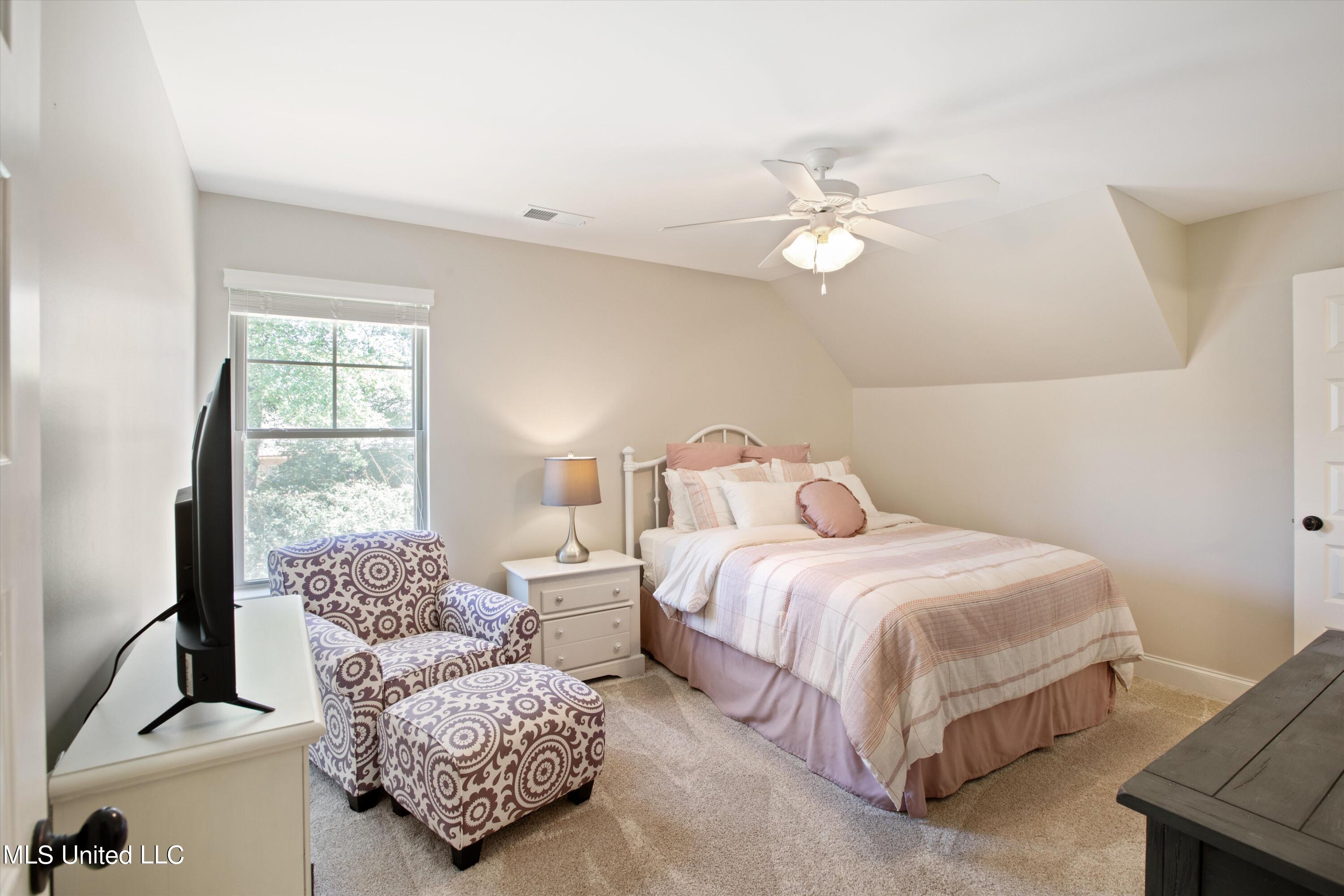 5474 New Pointe Drive