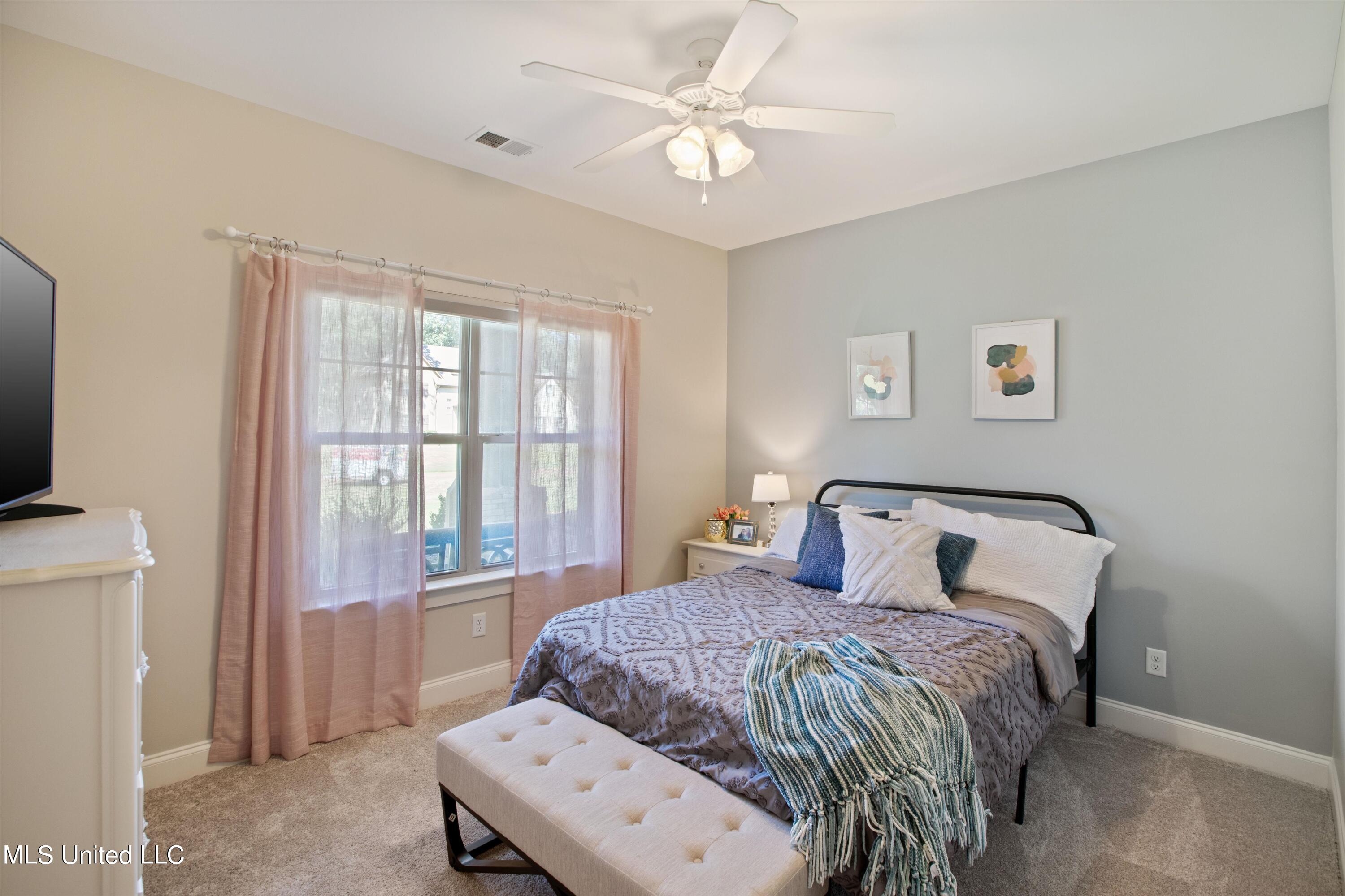 5474 New Pointe Drive