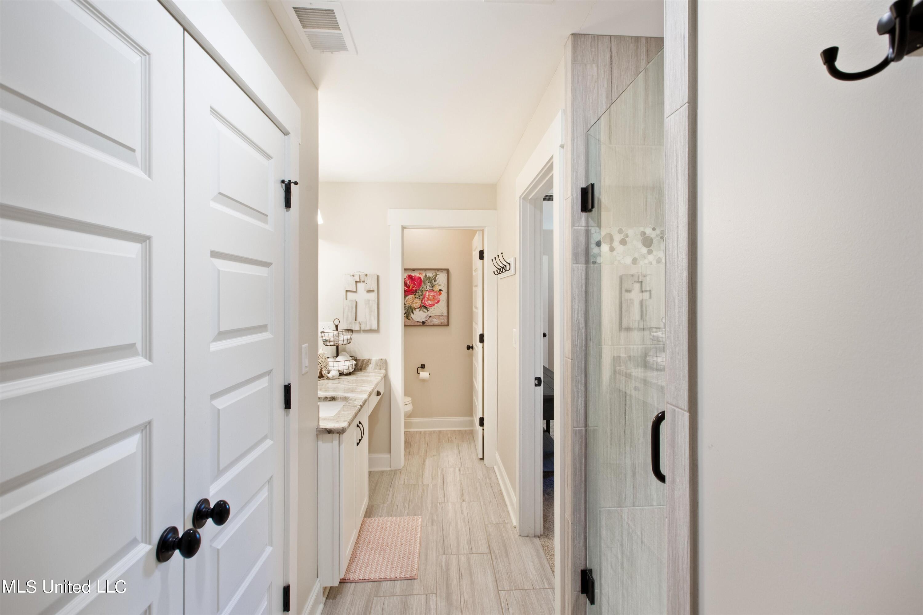 5474 New Pointe Drive