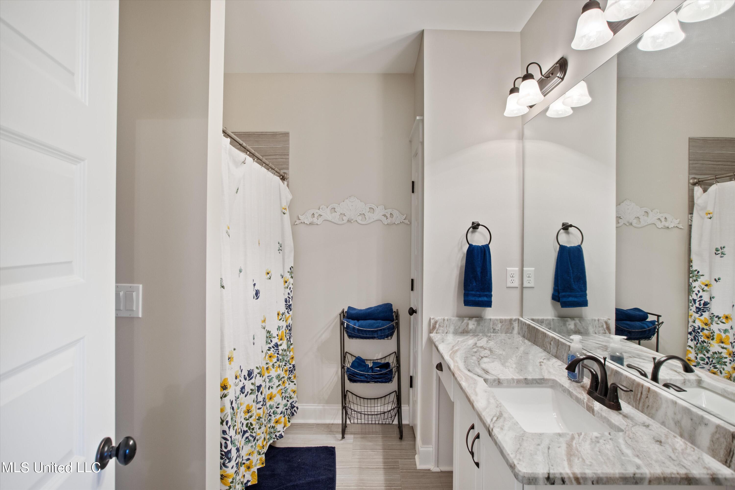 5474 New Pointe Drive