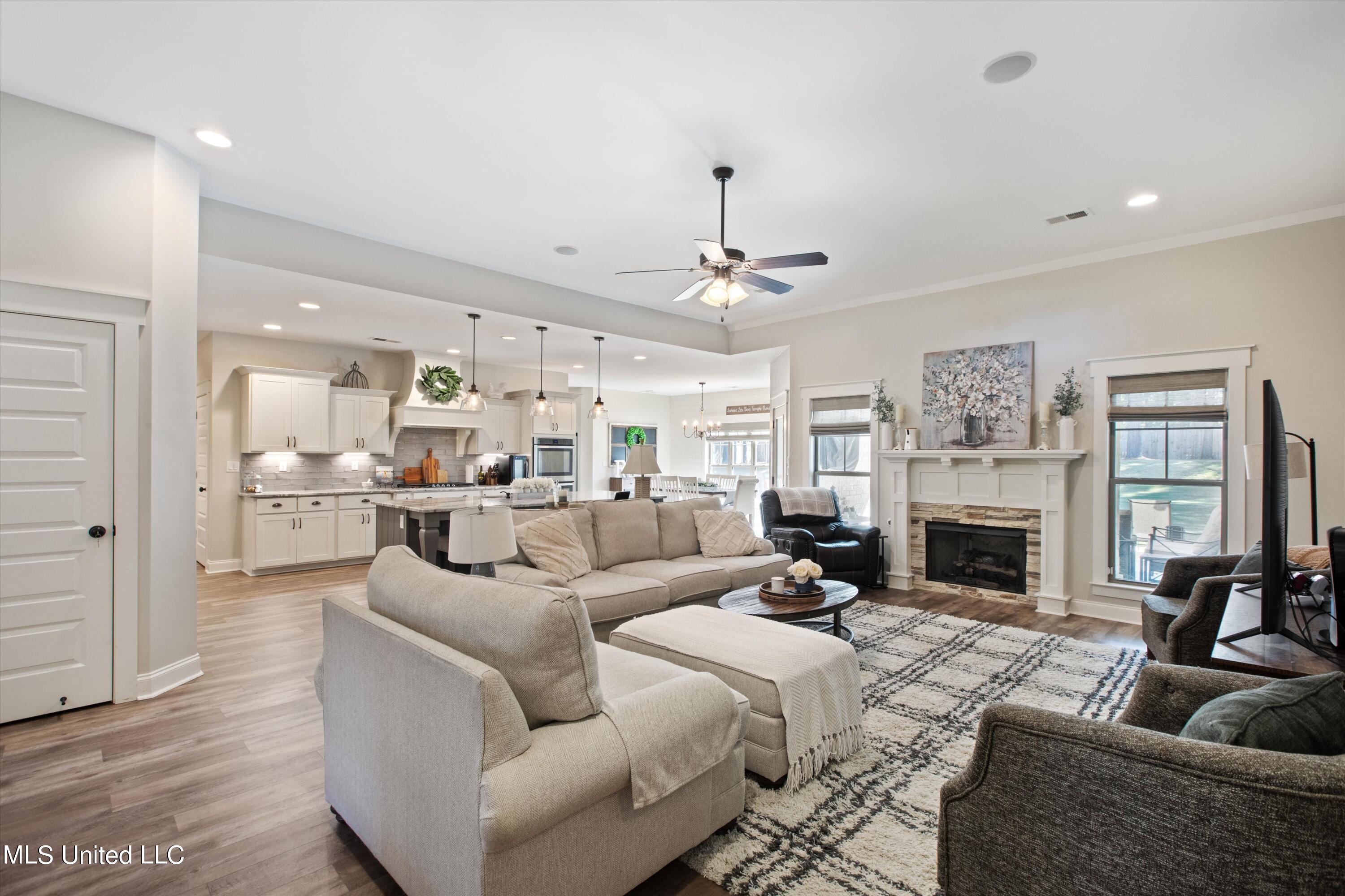 5474 New Pointe Drive