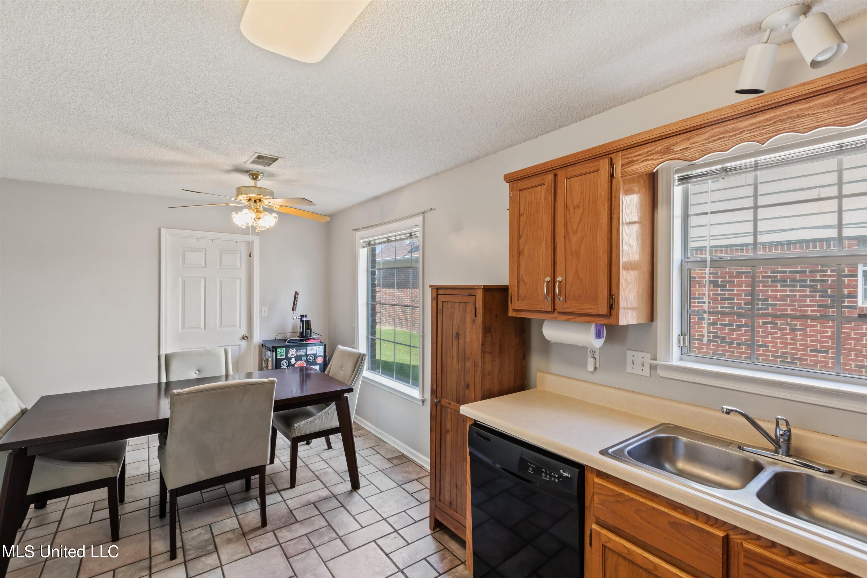 7734 S Chesterfield Drive